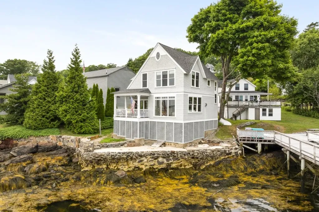 100 Murray Hill Road Boothbay ME 04544
