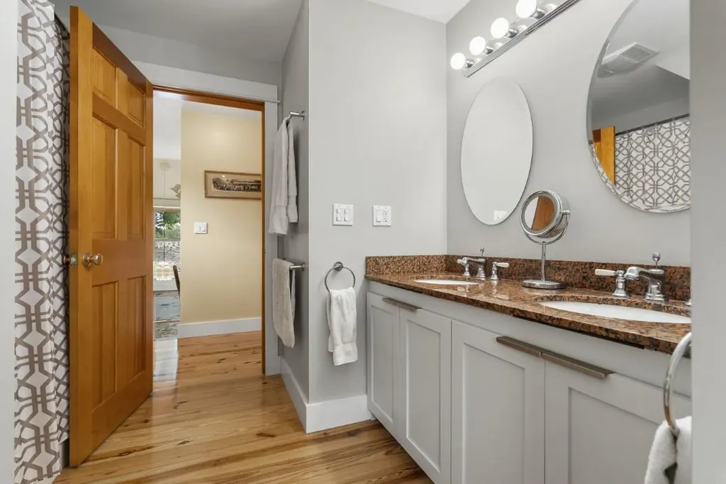 100 Murray Hill Road Boothbay ME 04544