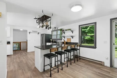 48 Old Winthrop Road Wayne ME 04284