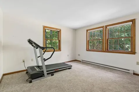 48 Old Winthrop Road Wayne ME 04284