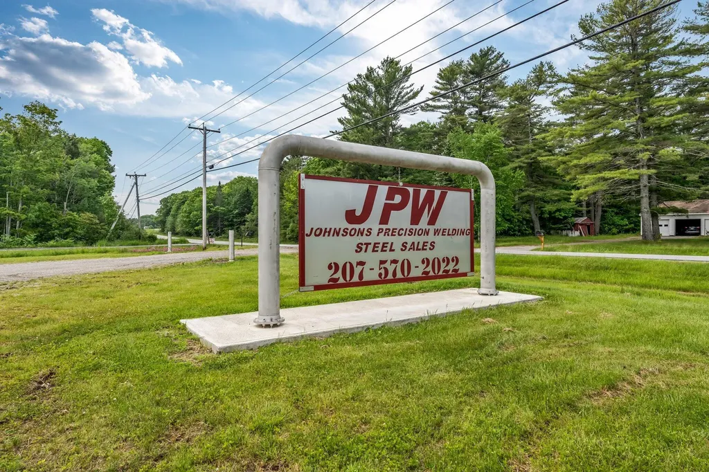 163 Main Road N Frankfort ME 04438