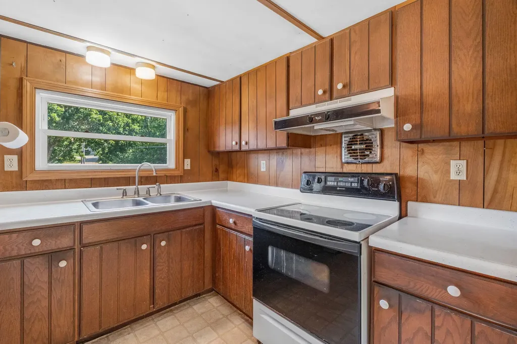 139 E Shore Road Peru ME 04290