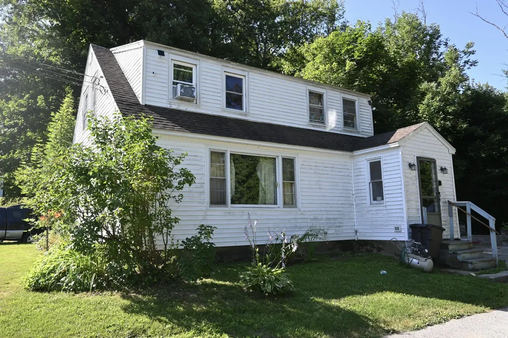 135 Upland Road Lisbon ME 04252