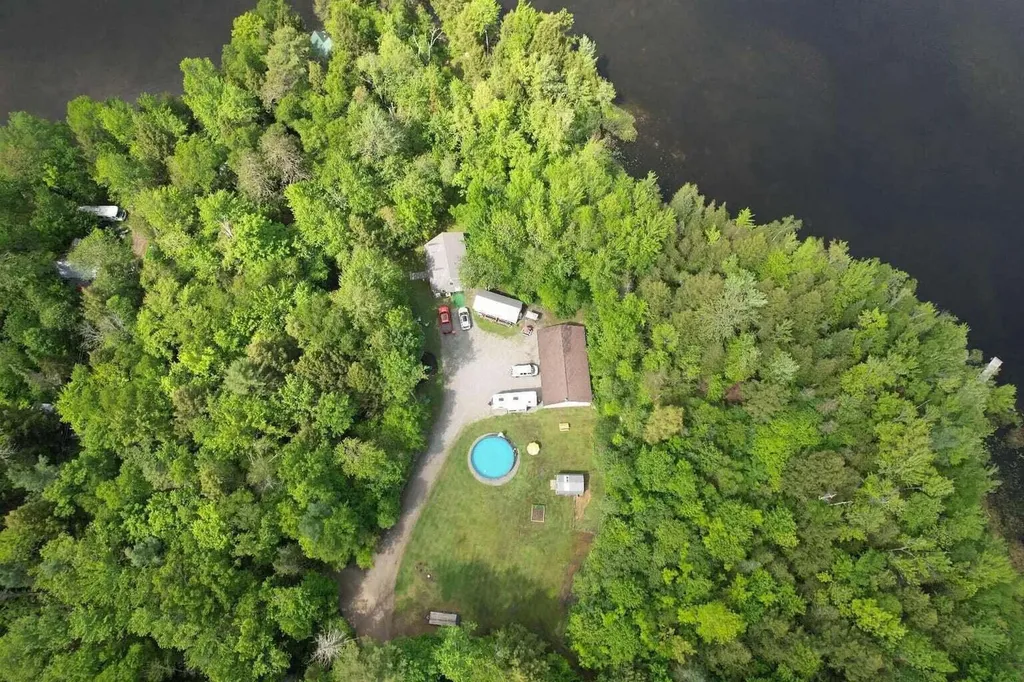 59 Camp Road Palmyra ME 04965
