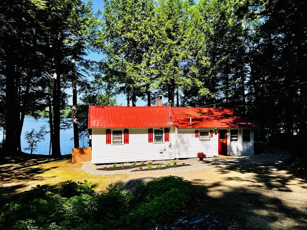 64 53rd Fire Road China ME 04358