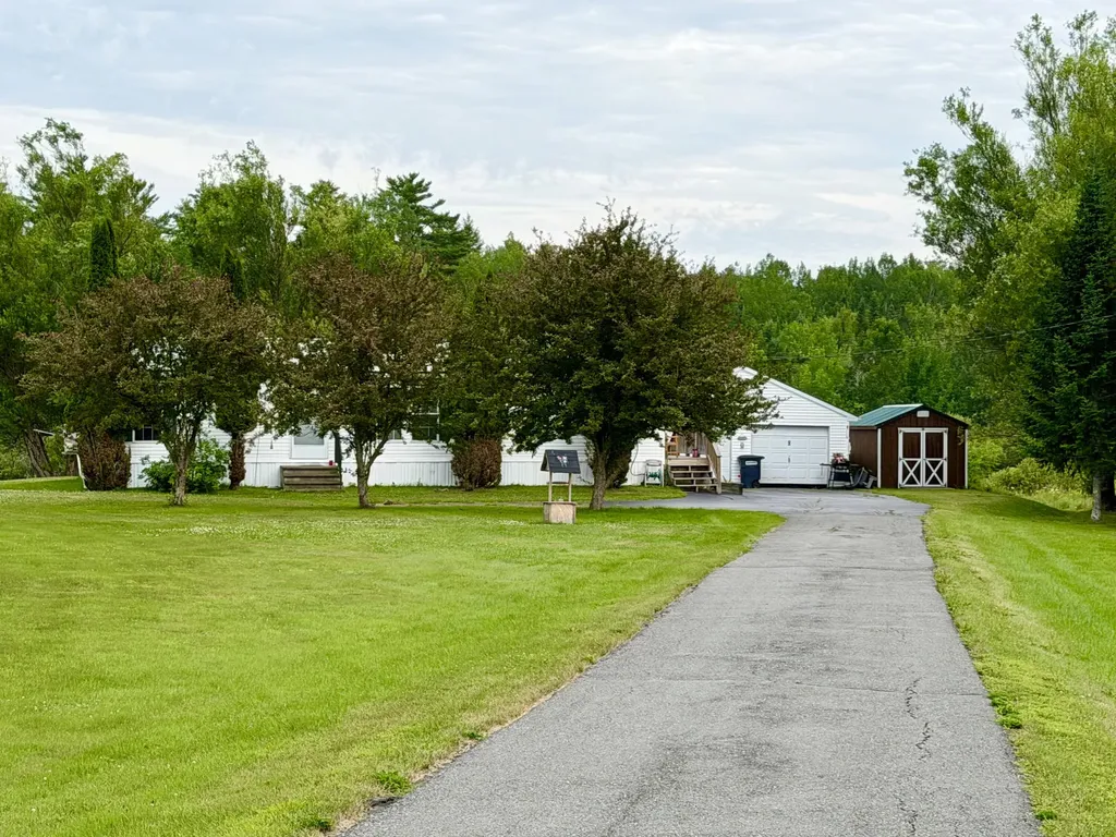 142 Lake Road Levant ME 04456