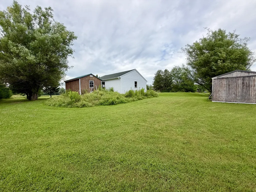 142 Lake Road Levant ME 04456