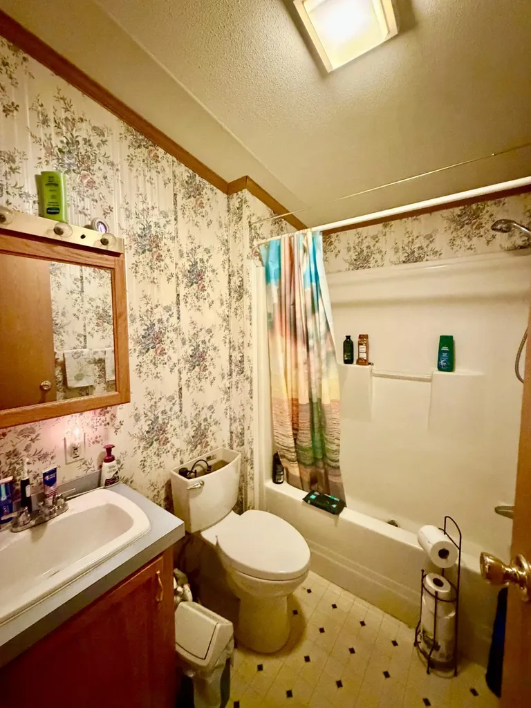 142 Lake Road Levant ME 04456
