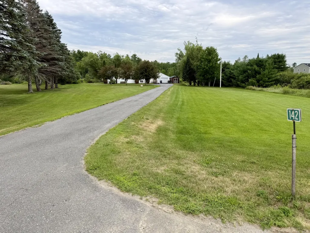 142 Lake Road Levant ME 04456