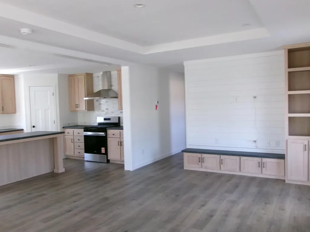 40 Anderson Drive Leeds ME 04263