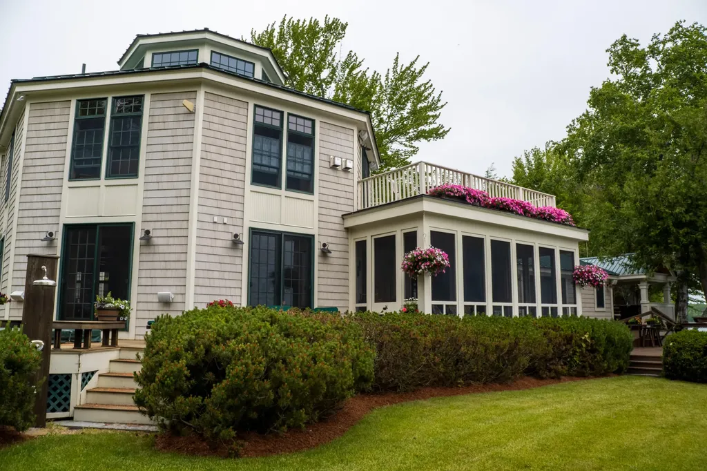 107 Barrows Point Road Newport ME 04953
