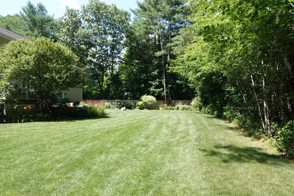 2 Beacon Street Kennebunk ME 04043