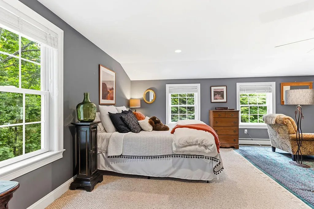 2 Beacon Street Kennebunk ME 04043