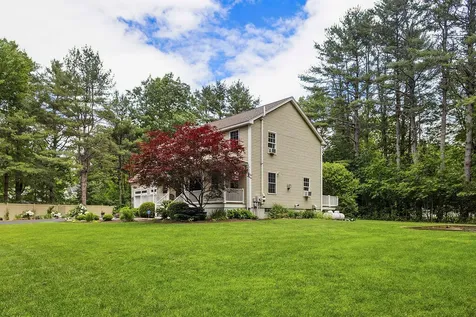2 Beacon Street Kennebunk ME 04043