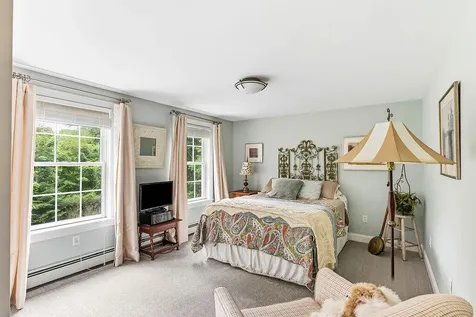2 Beacon Street Kennebunk ME 04043