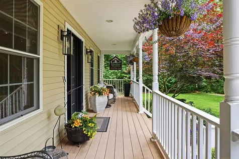 2 Beacon Street Kennebunk ME 04043