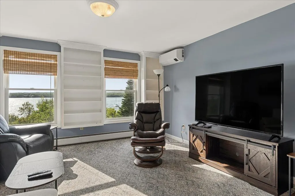 18 Harborview Drive Stockton Springs ME 04981