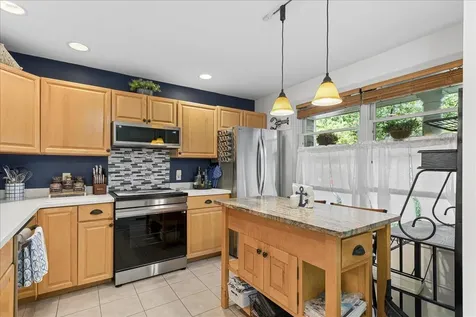18 Harborview Drive Stockton Springs ME 04981