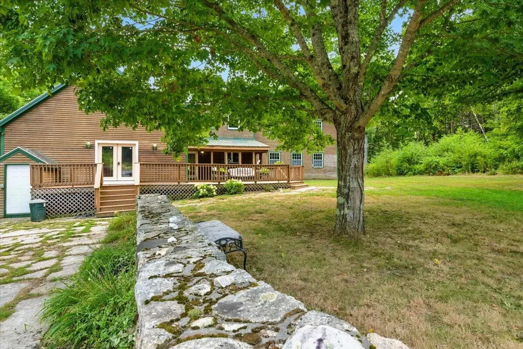 699 N High Street Bridgton ME 04009