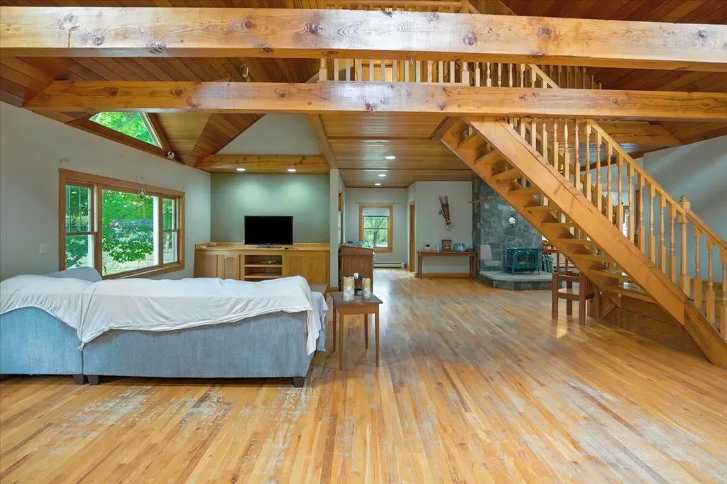 699 N High Street Bridgton ME 04009