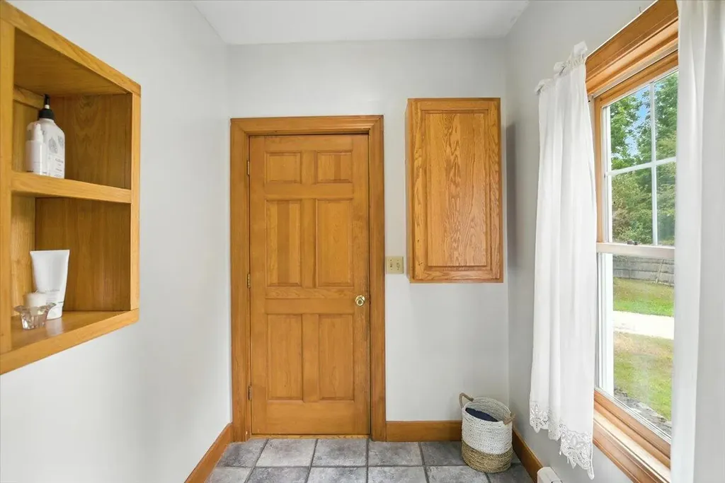 699 N High Street Bridgton ME 04009