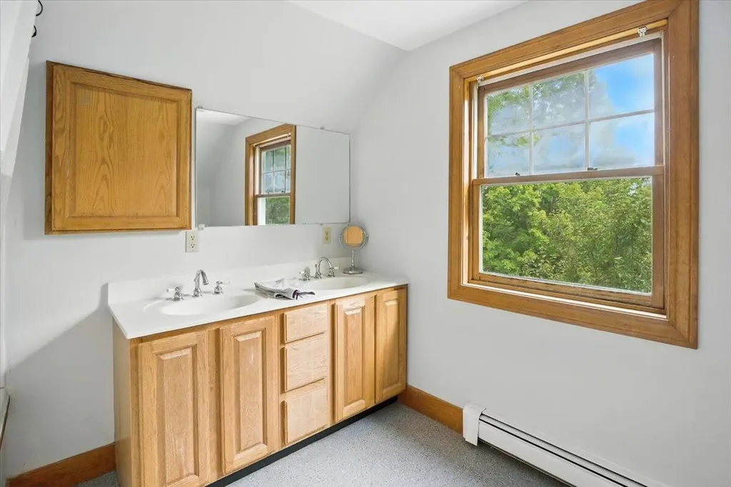 699 N High Street Bridgton ME 04009