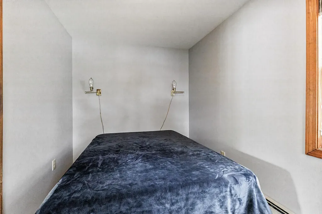 85 Woods Grove Lane Winthrop ME 04364