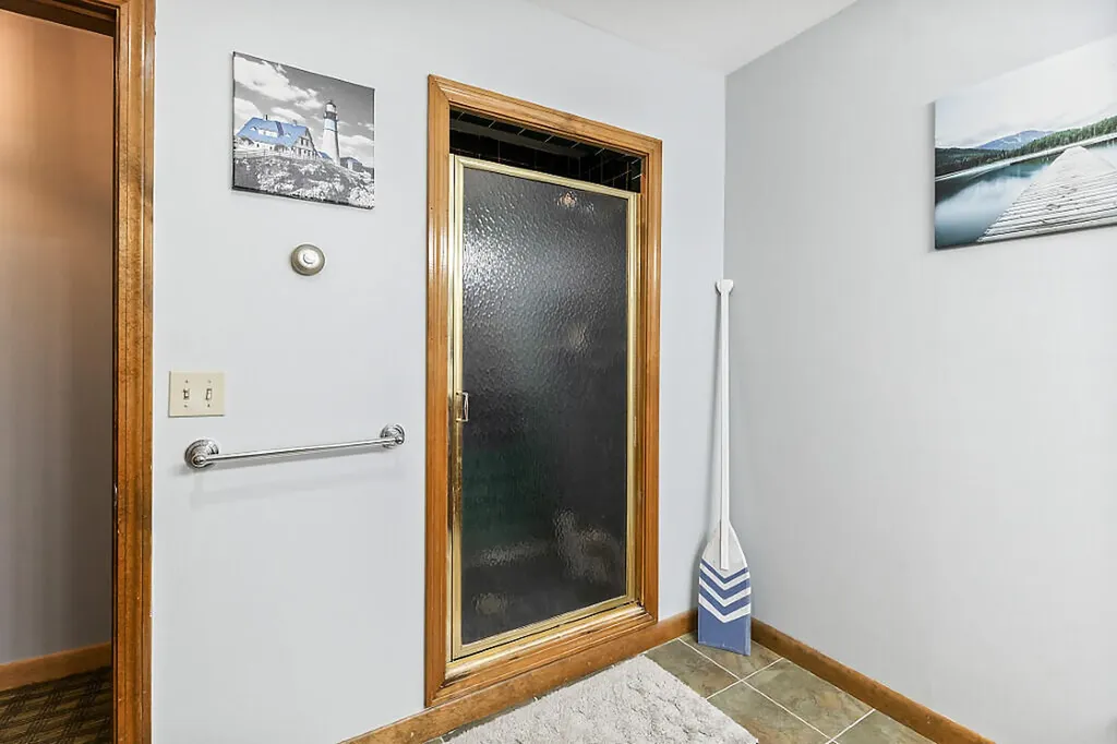 85 Woods Grove Lane Winthrop ME 04364