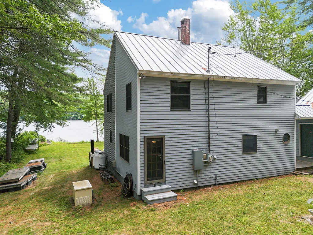 85 Woods Grove Lane Winthrop ME 04364