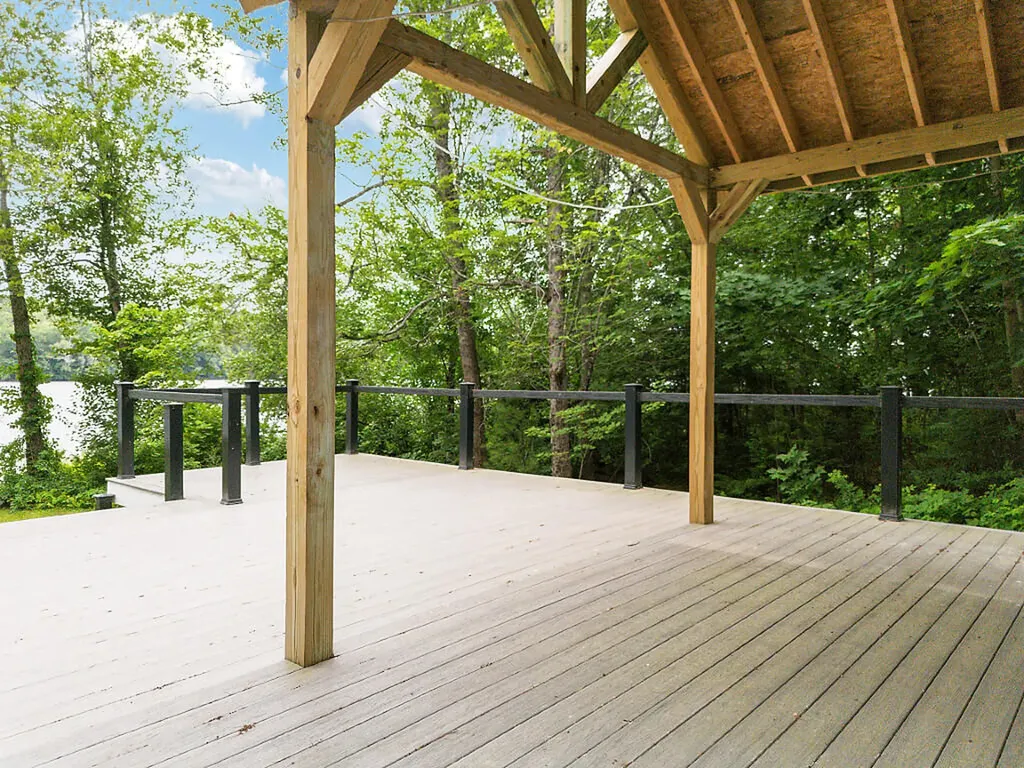 85 Woods Grove Lane Winthrop ME 04364