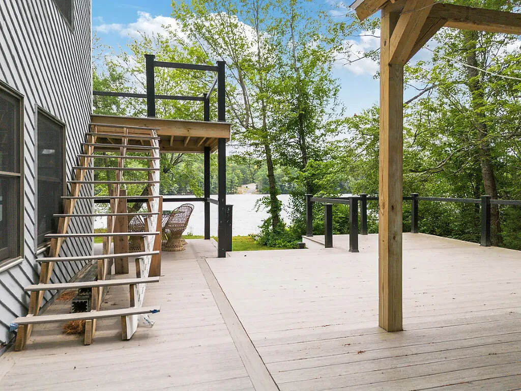 85 Woods Grove Lane Winthrop ME 04364