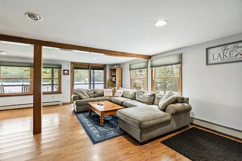 85 Woods Grove Lane Winthrop ME 04364