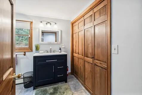 85 Woods Grove Lane Winthrop ME 04364