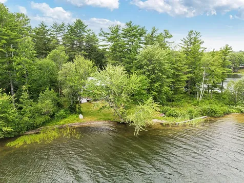 85 Woods Grove Lane Winthrop ME 04364