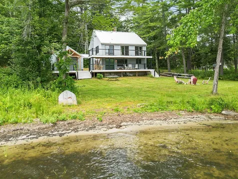 85 Woods Grove Lane Winthrop ME 04364