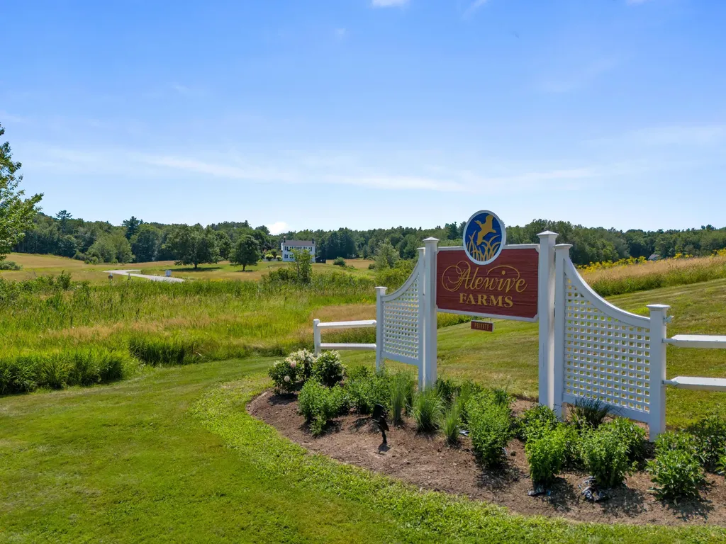 12 Alewive Farms Road Kennebunk ME 04043