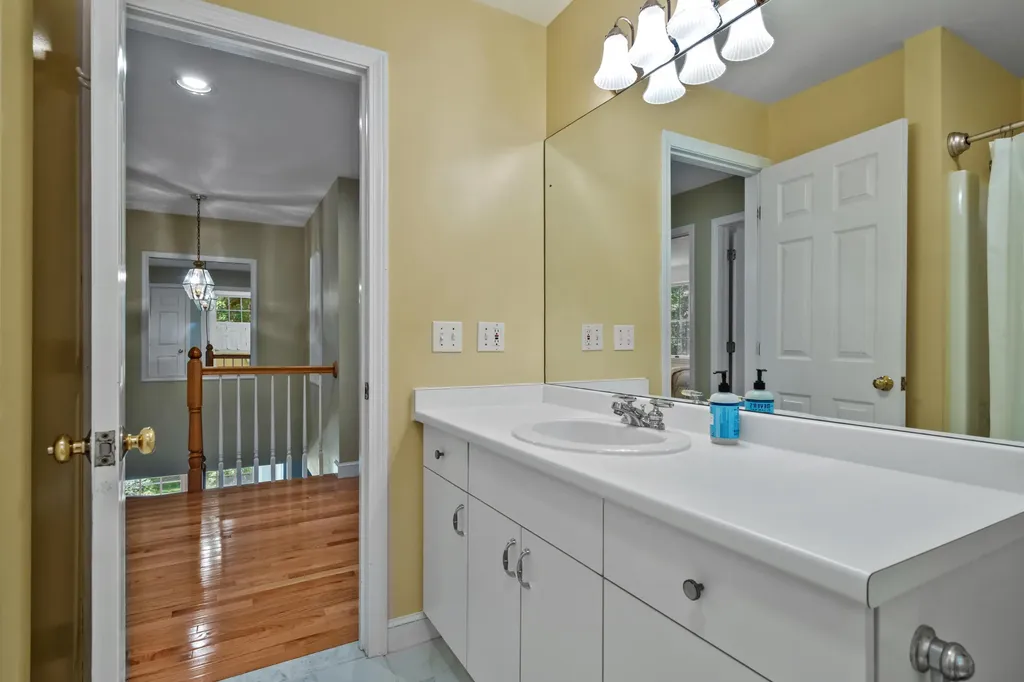 12 Alewive Farms Road Kennebunk ME 04043