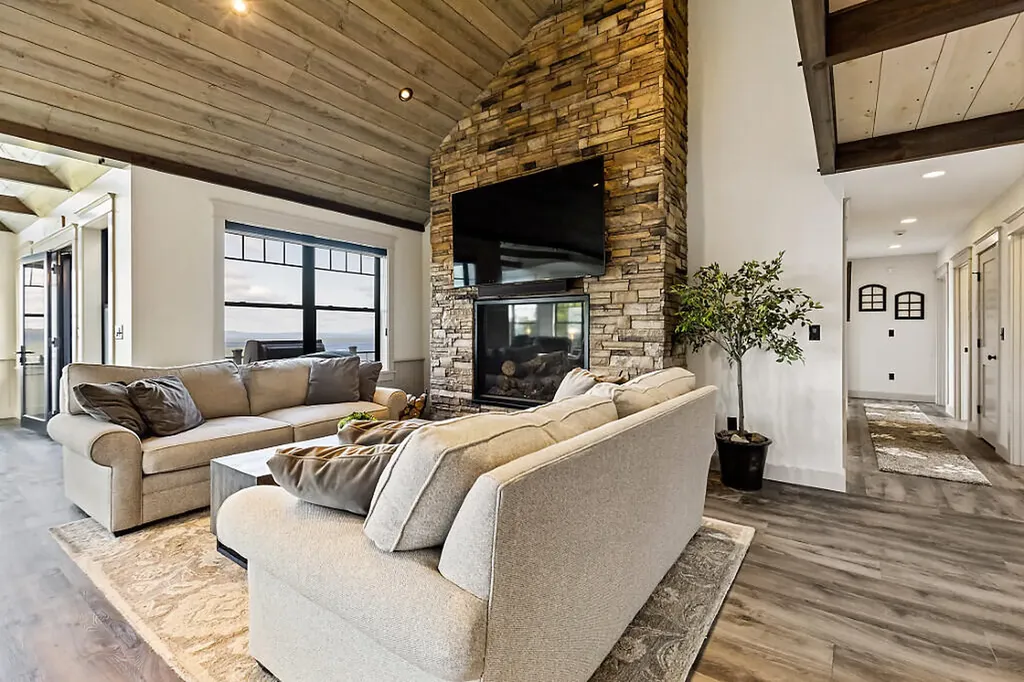 84 Moosehead Isle Road Greenville ME 04441