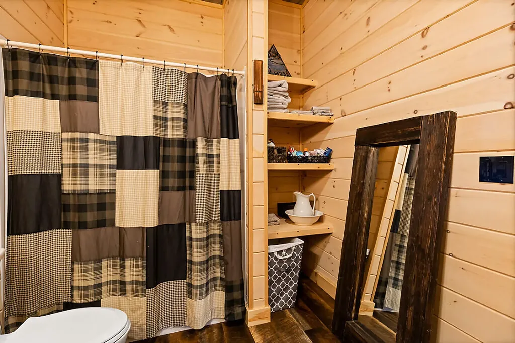 84 Moosehead Isle Road Greenville ME 04441