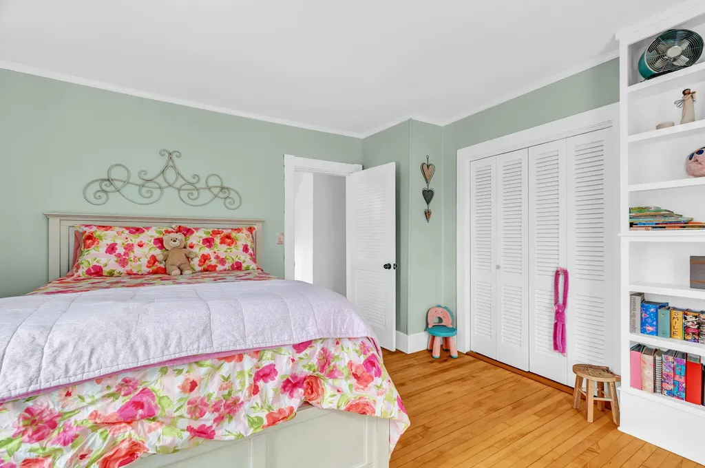 143 Maple Street Bangor ME 04401
