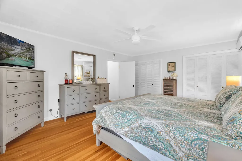 143 Maple Street Bangor ME 04401