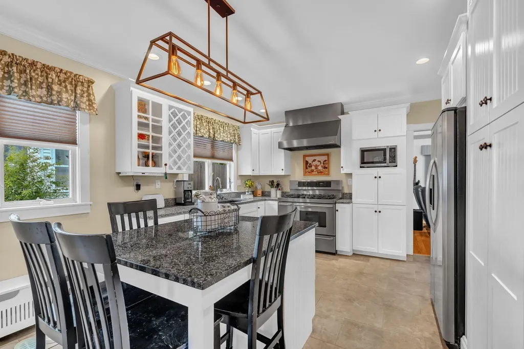 143 Maple Street Bangor ME 04401