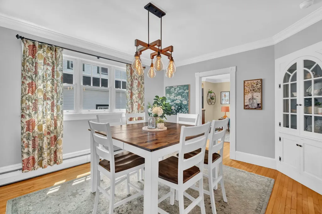 143 Maple Street Bangor ME 04401