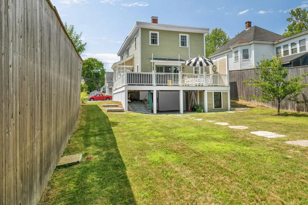 143 Maple Street Bangor ME 04401