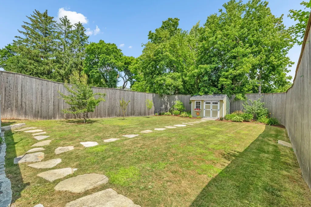 143 Maple Street Bangor ME 04401