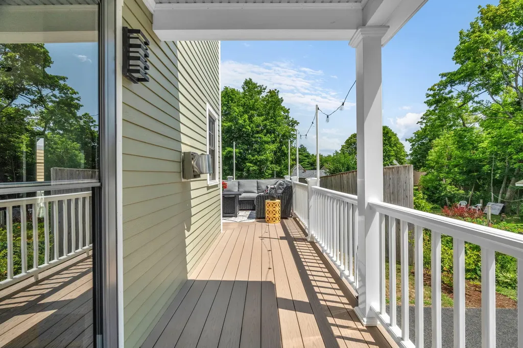 143 Maple Street Bangor ME 04401