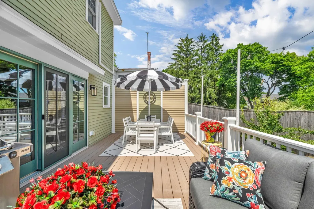 143 Maple Street Bangor ME 04401