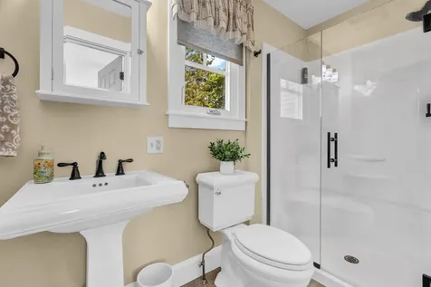 143 Maple Street Bangor ME 04401