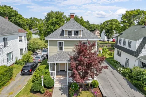 143 Maple Street Bangor ME 04401