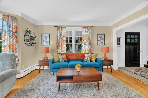 143 Maple Street Bangor ME 04401